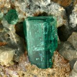 Beryl (variety emerald), Calcite
Detail - xl length=14mm
(Autor: Fiebre Verde)