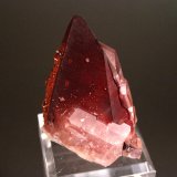 Calcite, Hematite
72mm x 52mm
(Autor: Don Lum)