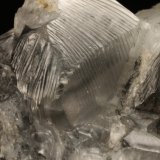 Beryl (variety emerald), Calcite, Pyrite
7cm across
(Autor: Fiebre Verde)