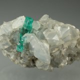 Beryl (variety emerald), Dolomite, Pyrite
36x21x19mm, xl=13mm
(Autor: Fiebre Verde)