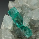 Beryl (variety emerald), Dolomite, Pyrite
36x21x19mm, xl=13mm
(Autor: Fiebre Verde)