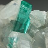 Beryl (variety emerald), Dolomite, Pyrite
36x21x19mm, xl=13mm
(Autor: Fiebre Verde)