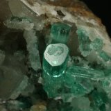 Beryl (variety emerald), Calcite
85x80x60mm - Detail
(Autor: Fiebre Verde)