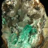 Beryl (variety emerald), Calcite
85x80x60mm - Detail
(Autor: Fiebre Verde)