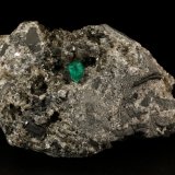 Beryl (variety emerald), Calcite, Pyrite
76x47x45mm, xl=7x5mm
(Autor: Fiebre Verde)