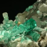 Beryl (variety emerald), Calcite
85x80x60mm - Detail
(Autor: Fiebre Verde)