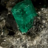 Beryl (variety emerald), Calcite, Pyrite
76x47x45mm, xl=7x5mm
(Autor: Fiebre Verde)