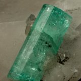Beryl (variety emerald), Calcite
49x35x19mm, xl=14x5mm
(Autor: Fiebre Verde)