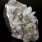 Beryl (variety emerald), Calcite, Dolomite, Pyrite
113x98x85mm, main xl=15mm
(Autor: Fiebre Verde)