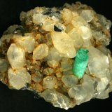 Beryl (variety emerald), Calcite
90x55x39mm
(Autor: Fiebre Verde)