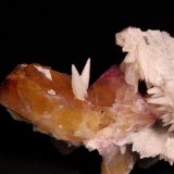 Fluorite, Calcite
135 mm x 100 mm x 79 mm
(Autor: Don Lum)