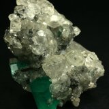 Beryl (variety emerald), Calcite
60x50x35mm
(Autor: Fiebre Verde)