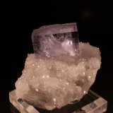 Fluorite
75 mm x 45 mm  x 42 mm
(Autor: Don Lum)