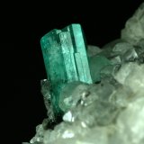 Beryl (variety emerald), Calcite
80x55x80mm
(Autor: Fiebre Verde)
