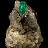 Beryl (variety emerald), Calcite
25x25x32mm, xl=8x3mm
(Autor: Fiebre Verde)