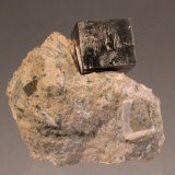 Pyrite
67mm x 48mm x 56mm
(Autor: Don Lum)
