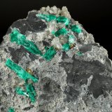Beryl (variety emerald), Calcite, Dolomite, Pyrite
98x83x35mm, longest xl=20mm
(Autor: Fiebre Verde)