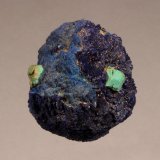 Malachite after Cuprite, Azurite
3.7 x 3.0 x 2.9 cm
(Autor: Don Lum)