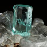 Beryl (variety emerald), Calcite, Pyrite
56x31x24mm, xl=12mm
(Autor: Fiebre Verde)