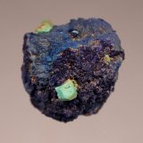 Malachite after Cuprite, Azurite
3.7 x 3.0 x 2.9 cm
(Autor: Don Lum)