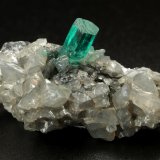 Beryl (variety emerald), Dolomite
34x18x24mm, xl=7x5mm
(Autor: Fiebre Verde)