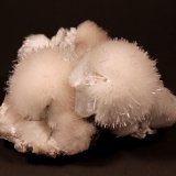 Mesolite
163mm x 152mm x 103mm
(Autor: Don Lum)