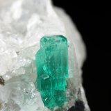 Beryl (variety emerald), Calcite
18x30x34mm, xl=9mm
(Autor: Fiebre Verde)