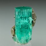 Beryl (variety emerald), Pyrite
xl=19x7.5mm
(Autor: Fiebre Verde)