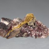 Gold, Calcite, Quartz
56mm x 29mm x 12mm
(Autor: Don Lum)