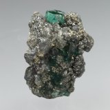 Beryl (variety emerald), Calcite, Pyrite
xl=16x8mm
(Autor: Fiebre Verde)