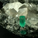 Beryl (variety emerald), Calcite, Pyrite
100x60x40mm
(Autor: Fiebre Verde)