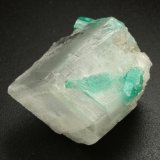 Beryl (variety emerald), Calcite, Dolomite
25x23x21mm, main xl=12mm
(Autor: Fiebre Verde)