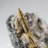 Titanite, Riebeckite
97mm x 60mm x 62mm
(Autor: Don Lum)