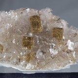 Calcite, Fluorite
132mm x 67mm x 50mm
(Autor: Don Lum)
