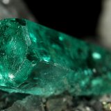 Beryl (variety emerald), Calcite, Dolomite, Pyrite
31x56x28mm, xl=19x6mm
(Autor: Fiebre Verde)