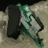 Beryl (variety emerald), Calcite
60x45x28mm
(Autor: Fiebre Verde)