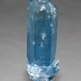 Beryl (variety aquamarine)
55mm x 20mm x 16mm
(Autor: Don Lum)