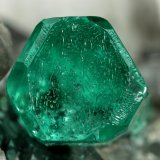 Beryl (variety emerald), Calcite, Dolomite, Pyrite
31x56x28mm, xl=19x6mm
(Autor: Fiebre Verde)