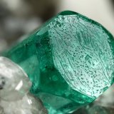 Beryl (variety emerald), Calcite, Dolomite, Pyrite
31x56x28mm, xl=19x6mm
(Autor: Fiebre Verde)