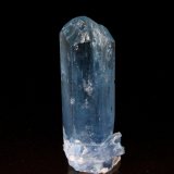 Beryl (variety aquamarine)
55mm x 20mm x 16mm
(Autor: Don Lum)