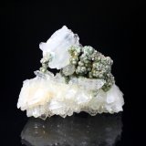 Cookeite, Quartz
85mm x 63mm x 37mm
(Autor: Don Lum)