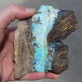 Opal
3.75 x 3.25 x 1.5 inches
(Autor: Chris Wentzell)