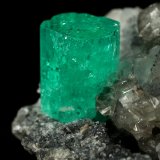 Beryl (variety emerald), Calcite, Dolomite, Pyrite
27x24x35mm, xl=9x6mm
(Autor: Fiebre Verde)