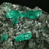 Beryl (variety emerald), Calcite, Pyrite
105x80x20mm
(Autor: Fiebre Verde)