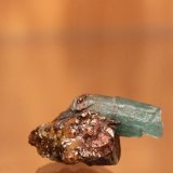 Beryl (variety emerald)
24mm x 37mm  x 24mm
(Autor: Firmo Espinar)