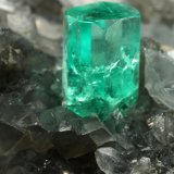 Beryl (variety emerald), Calcite, Dolomite, Pyrite, Quartz
66x49x24mm, main xl=6x4mm
(Autor: Fiebre Verde)