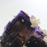 Fluorite, Calcite
74 mm x 60 mm x 49 mm
(Autor: Don Lum)
