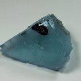Fluorite, Bitumen
7 cm x 6.5 cm
(Autor: Don Lum)