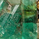 Beryl (variety emerald), Calcite
90x73x63mm, main xl=33mm
(Autor: Fiebre Verde)