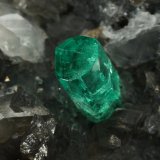 Beryl (variety emerald), Calcite, Dolomite, Pyrite, Quartz
66x49x24mm, main xl=6x4mm
(Autor: Fiebre Verde)